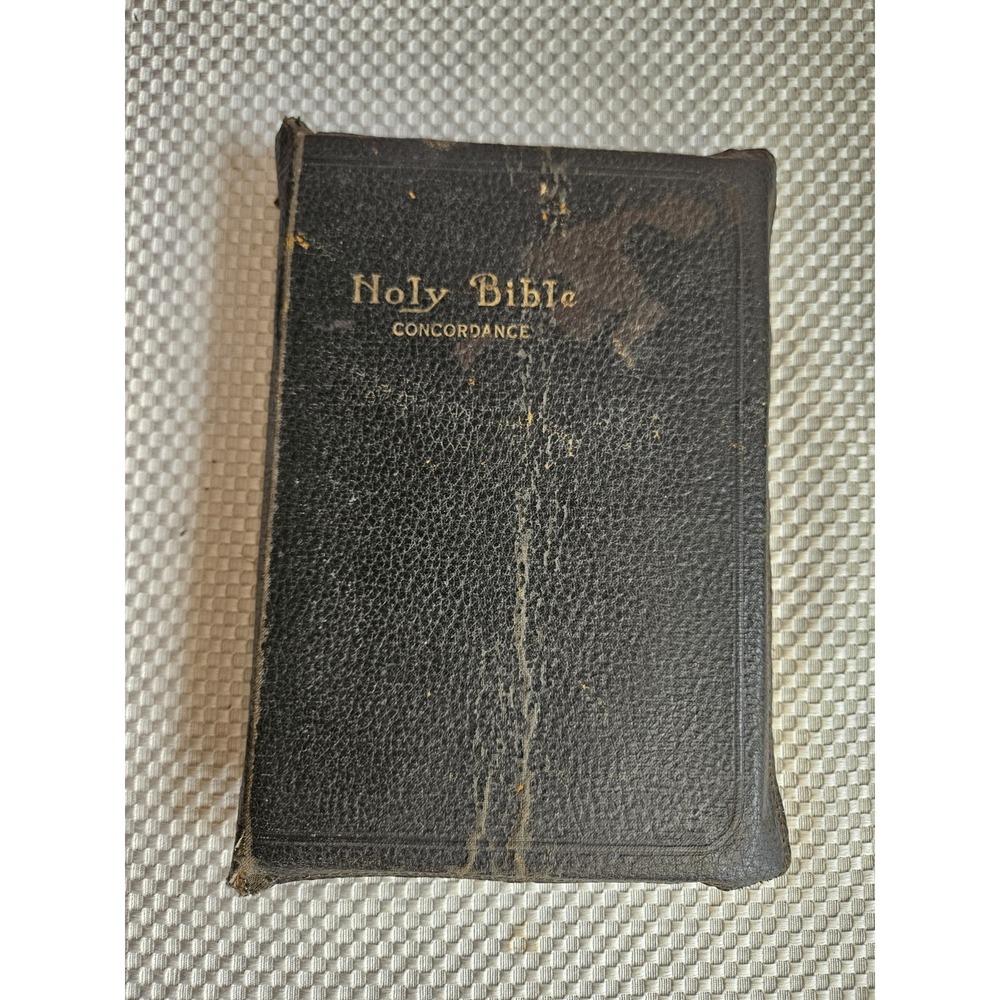 Vintage Leather Holy Bible with Concordance – Distressed King James